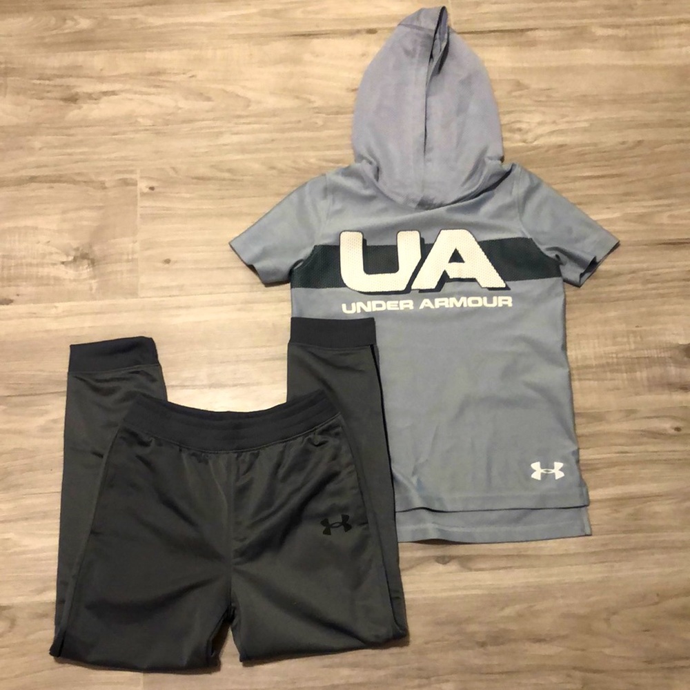 Kid’s Under Armour short sleeve Hoodie and pants